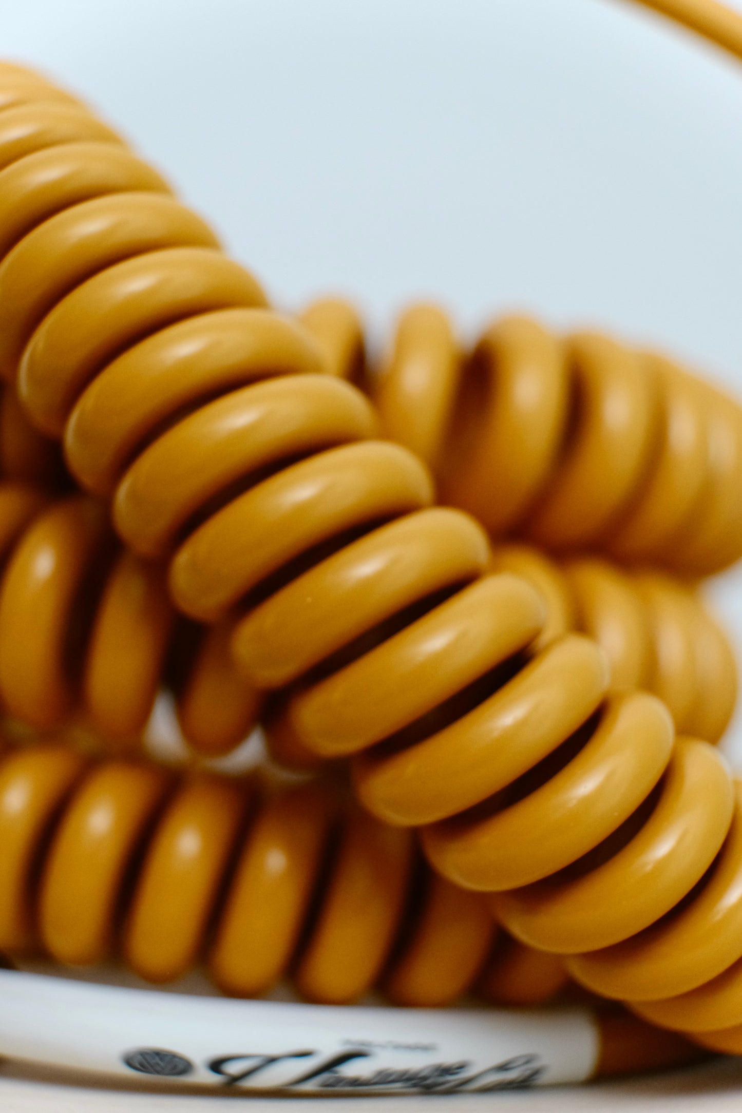 Voltage Cable Co. Vintage Coil Instrument Cable 25' - CARAMEL Straight to Straight Plugs