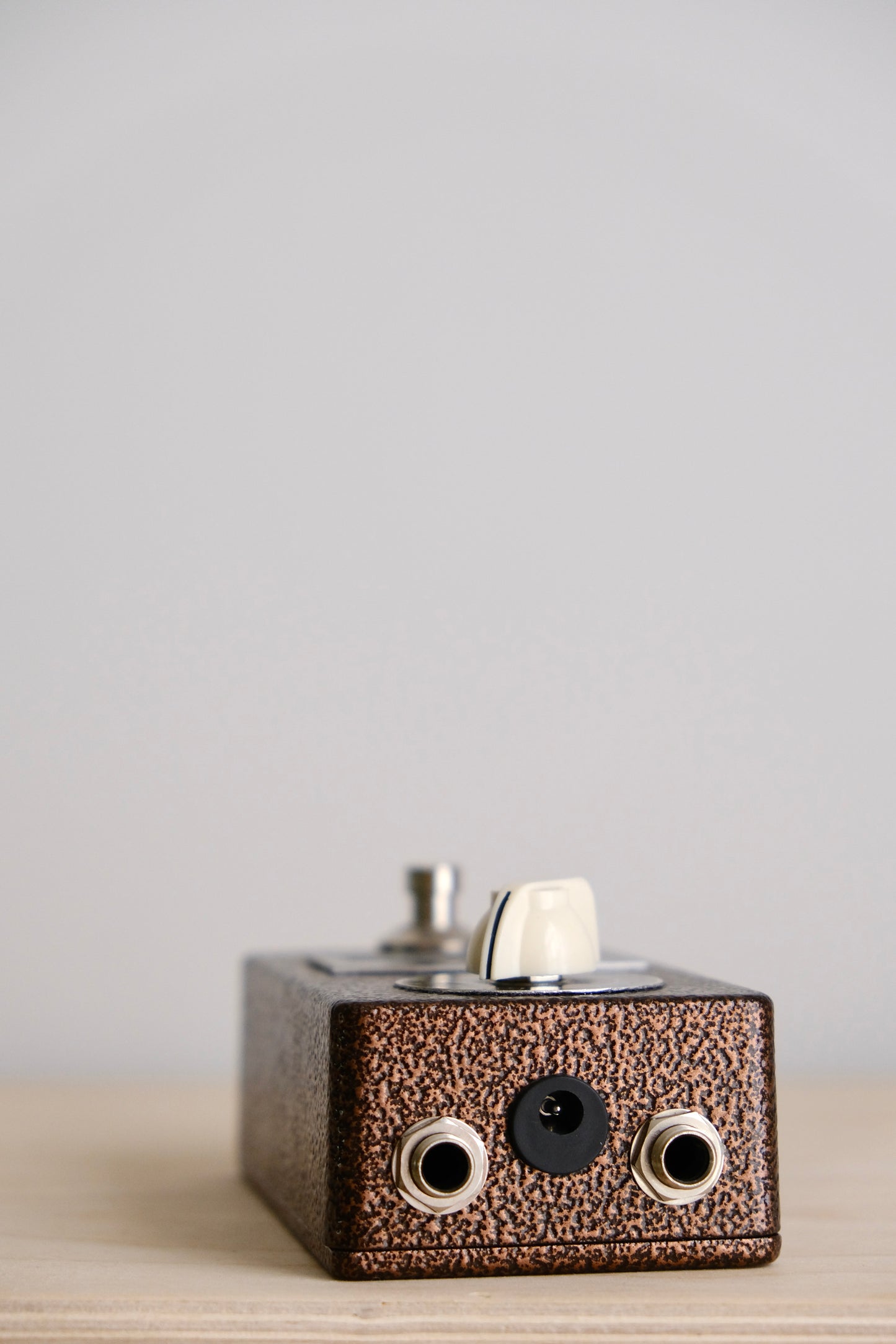 Kaisertronics Woody in Root Beer Hammertone