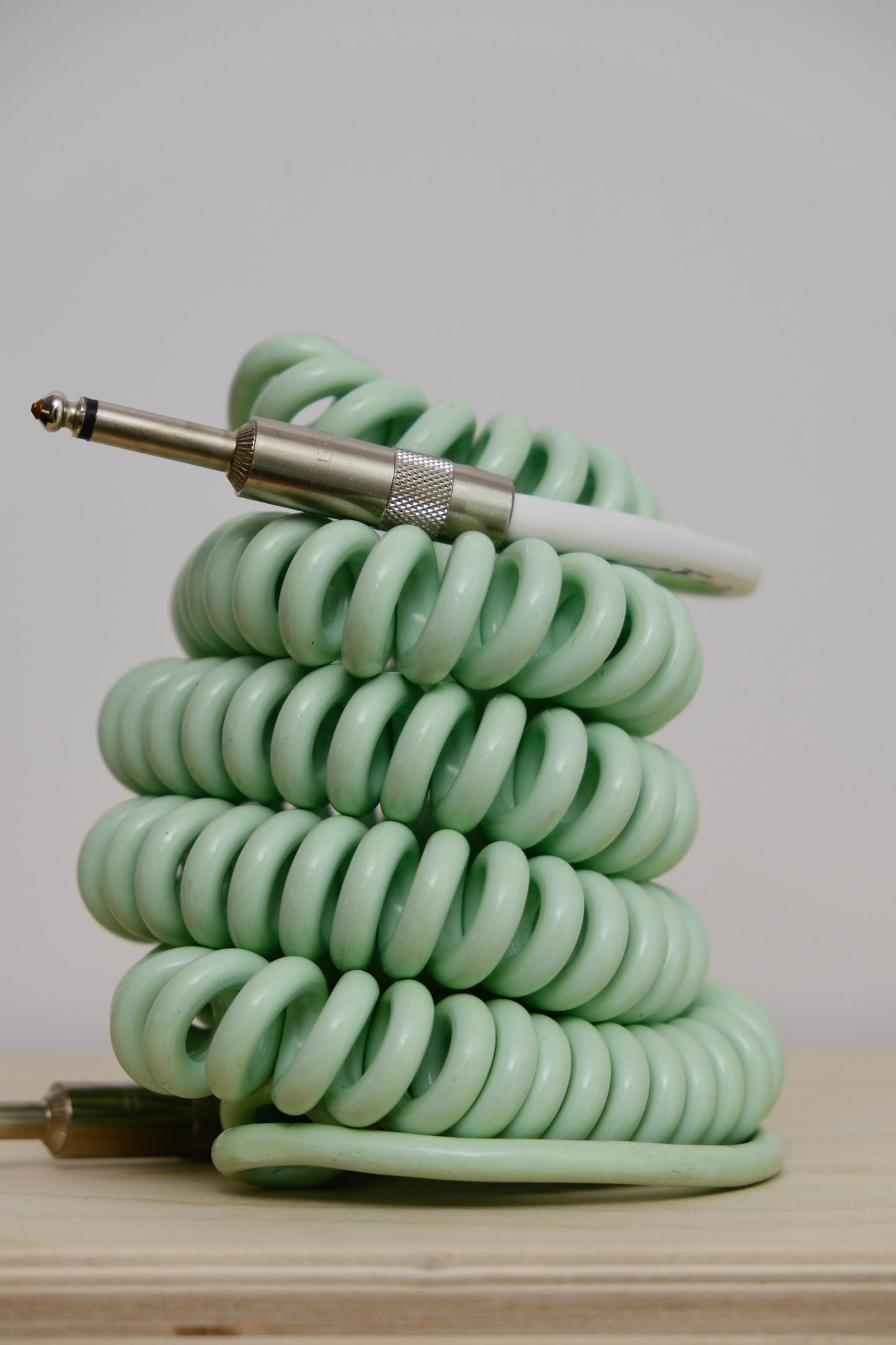 Voltage Cable Co. Vintage Coil Instrument Cable 25' - Surf Green Straight to Straight Plugs
