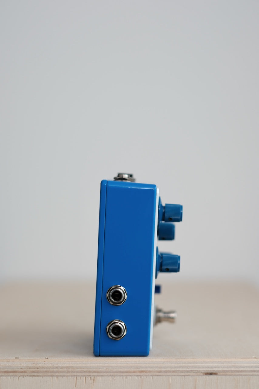 SO HIGH SO LOW FILTER & PREAMP - Blue