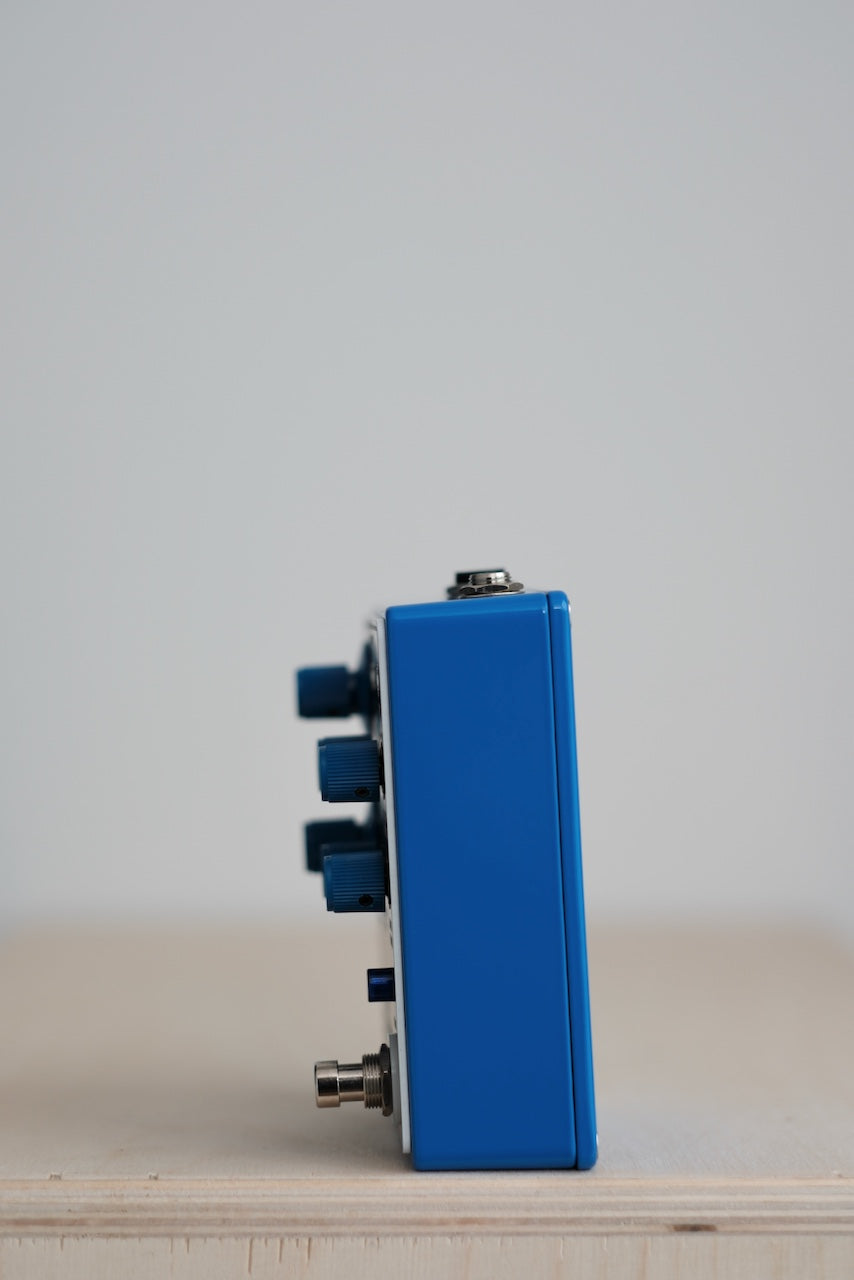 SO HIGH SO LOW FILTER & PREAMP - Blue
