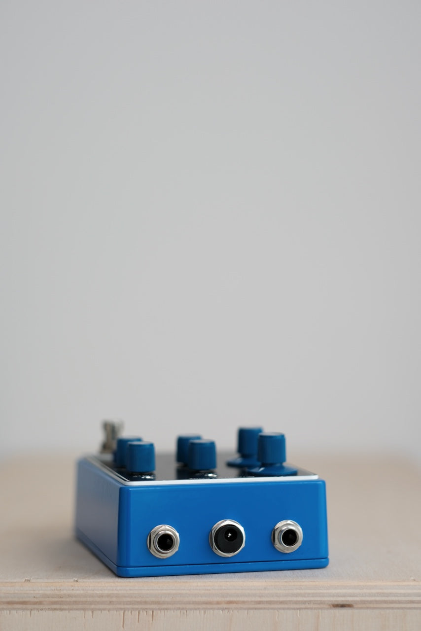SO HIGH SO LOW FILTER & PREAMP - Blue