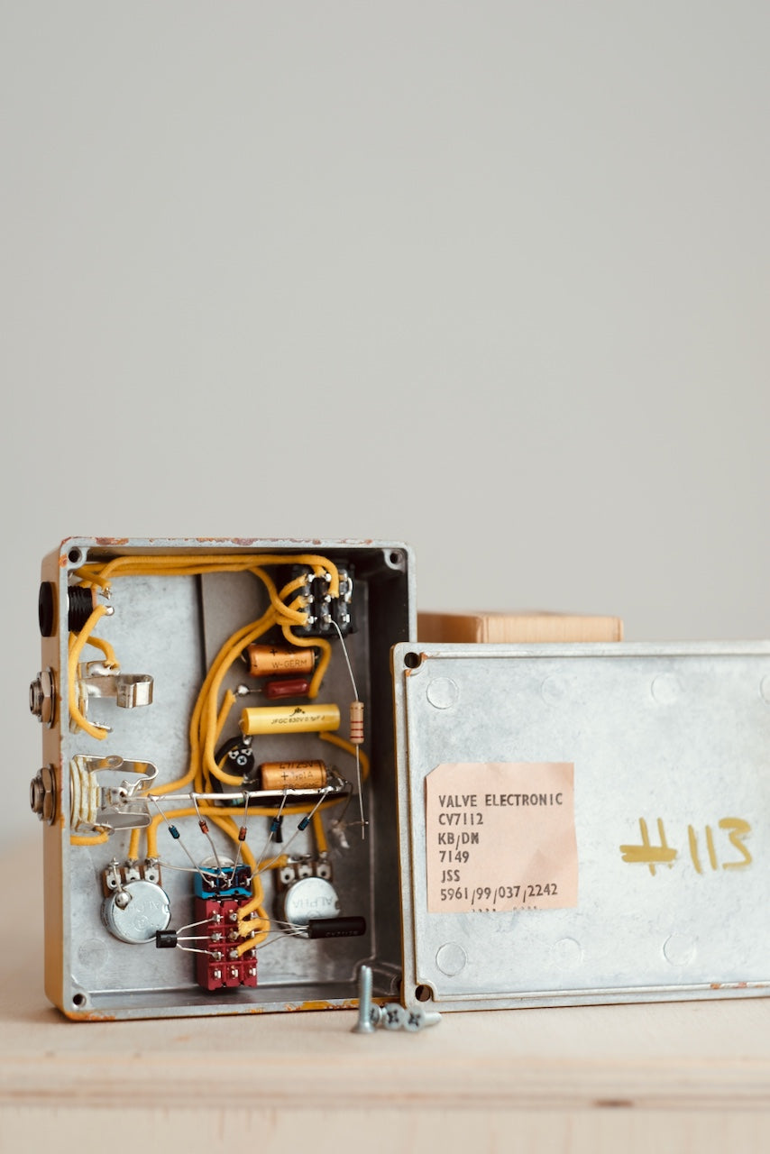 Wolf Devices - Retro King (Germanium & Silicon Overdrive) - Yellow