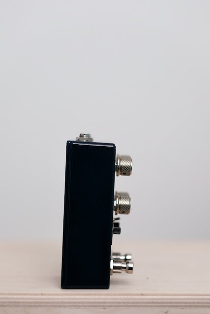 Antique V3 - Blue/White