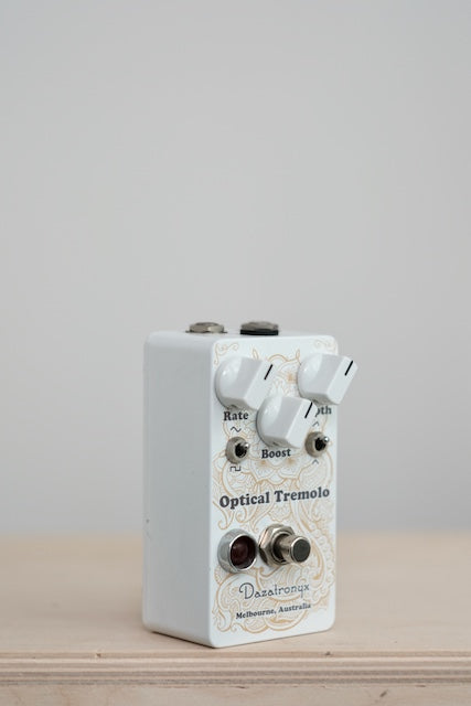 Dazatronyx Optical Tremolo
