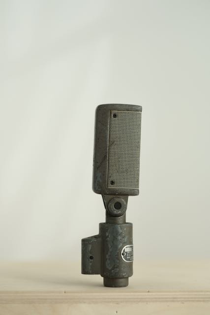 Shure Unitron Uni-Directional Mic Model 330