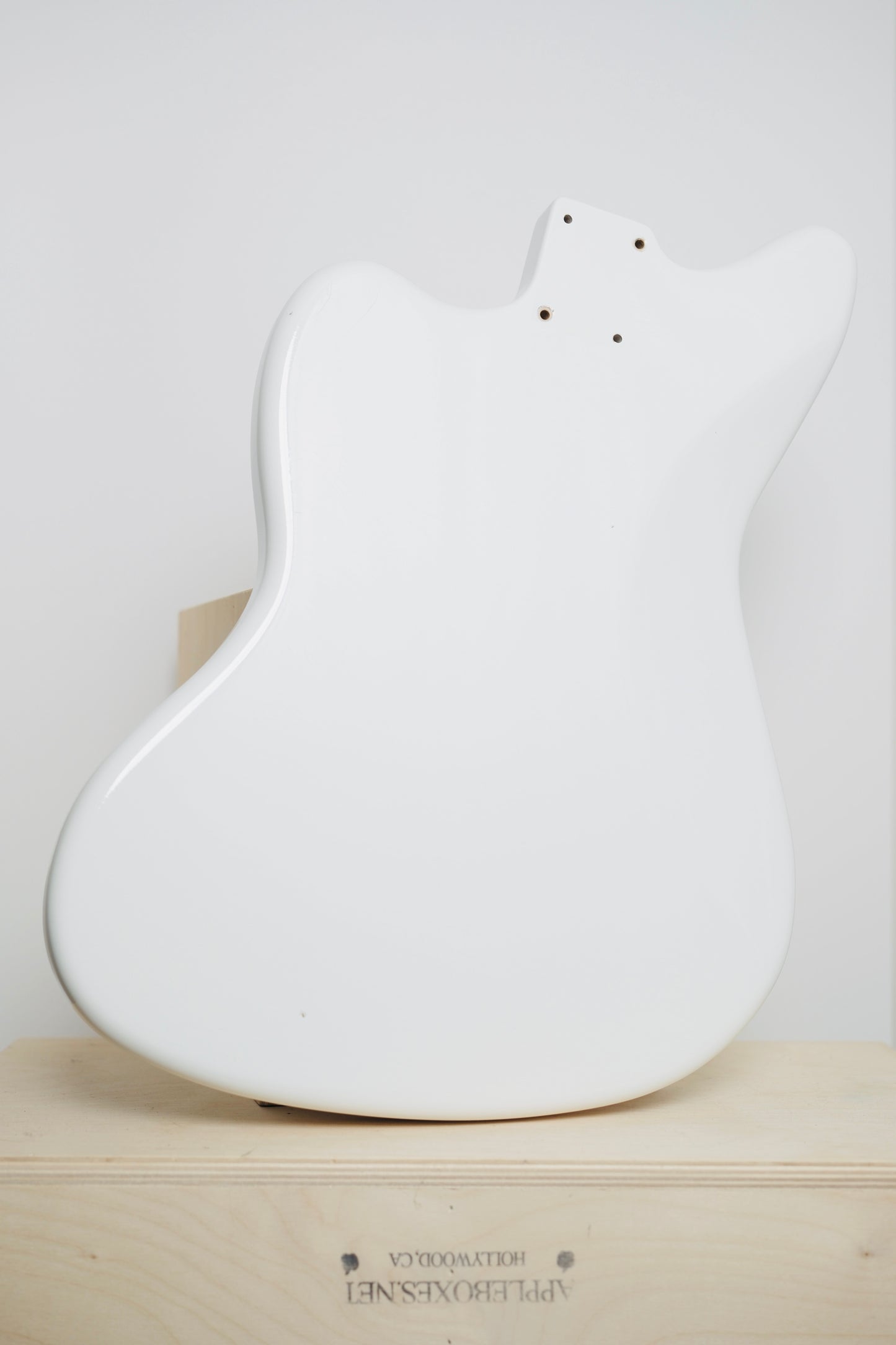 Guitar Mill JM body Olympic White Nitro Lacquer