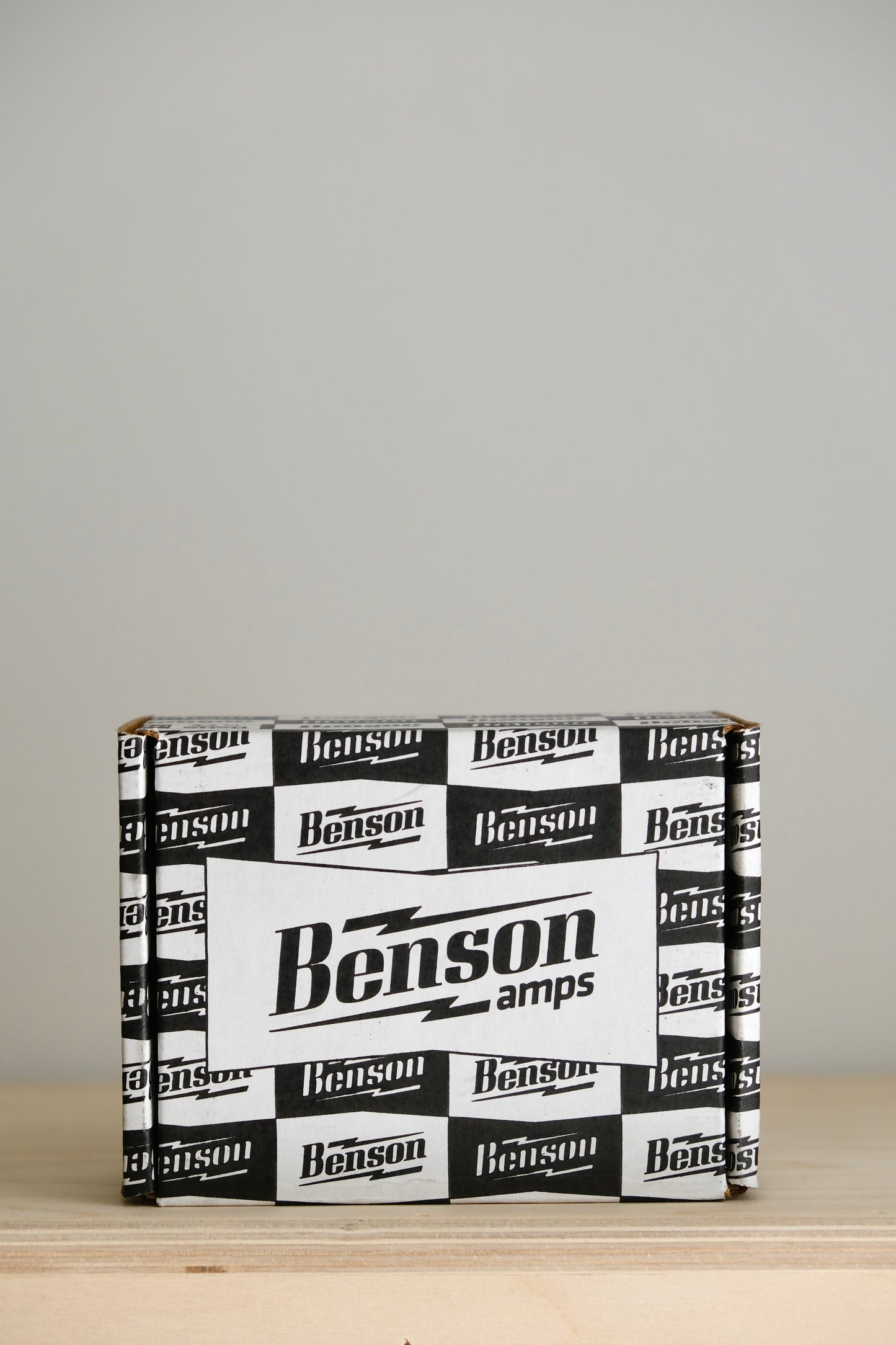 Benson Preamp Black Bobbin Shell Pink Sparkle