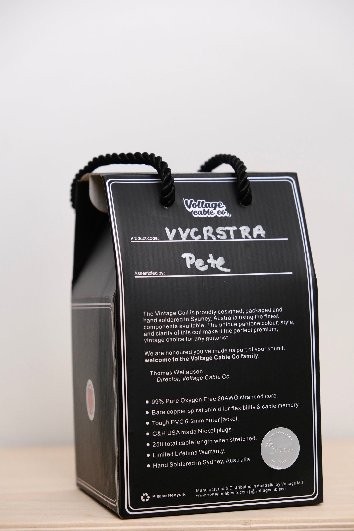 Voltage Cable Co. Vintage Coil Instrument Cable 25' - Red Straight to Right Angle Plugs