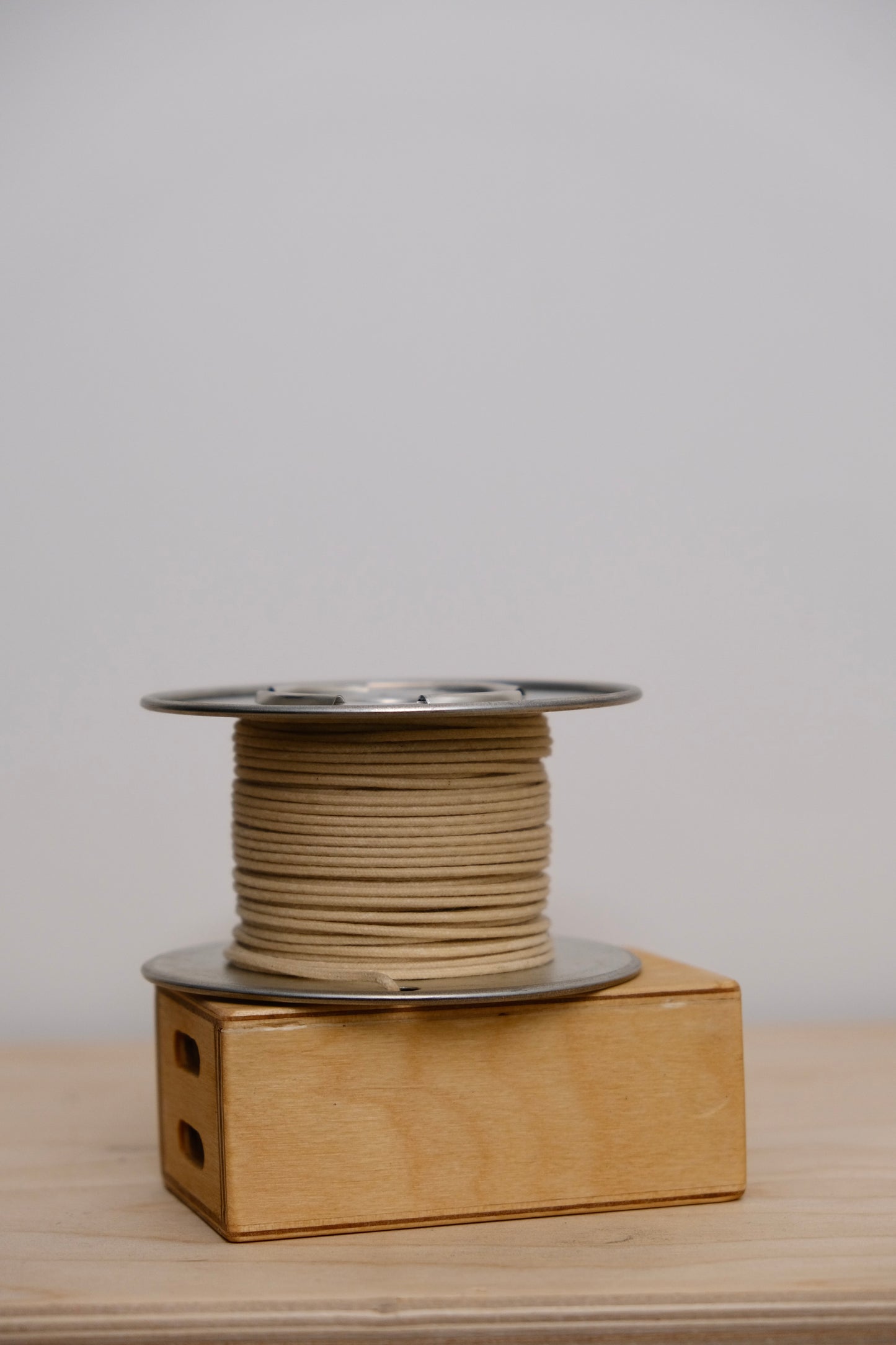 Vintage Style Solid Core Cloth Pushback Wire 50 ft. White