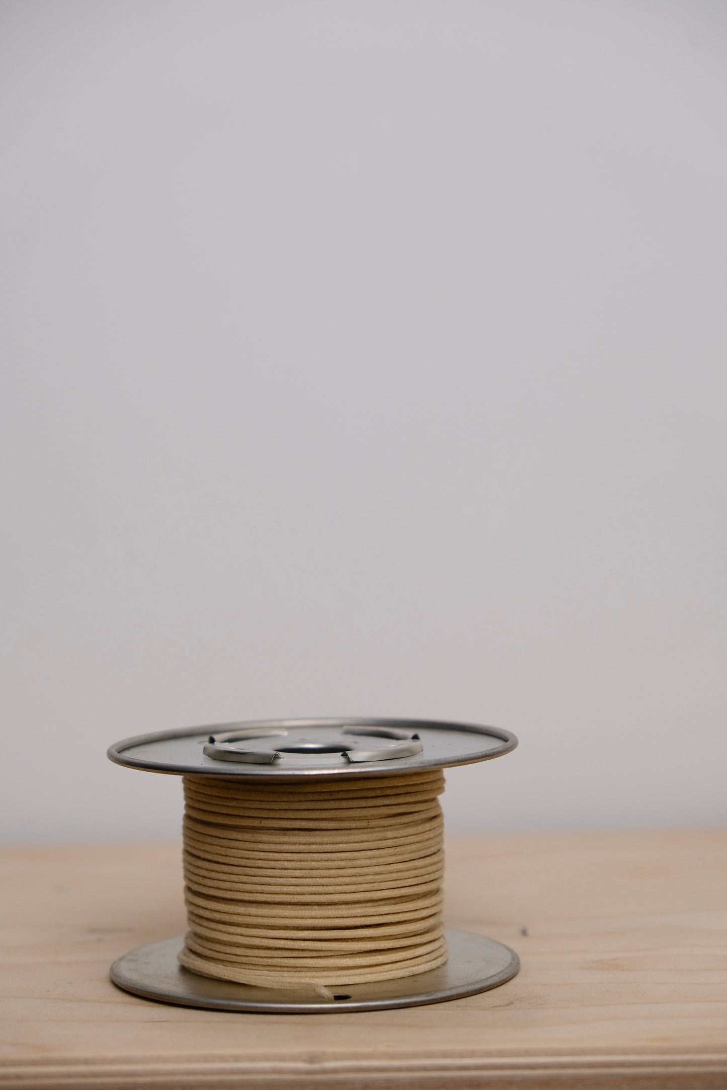 Vintage Style Solid Core Cloth Pushback Wire 50 ft. White