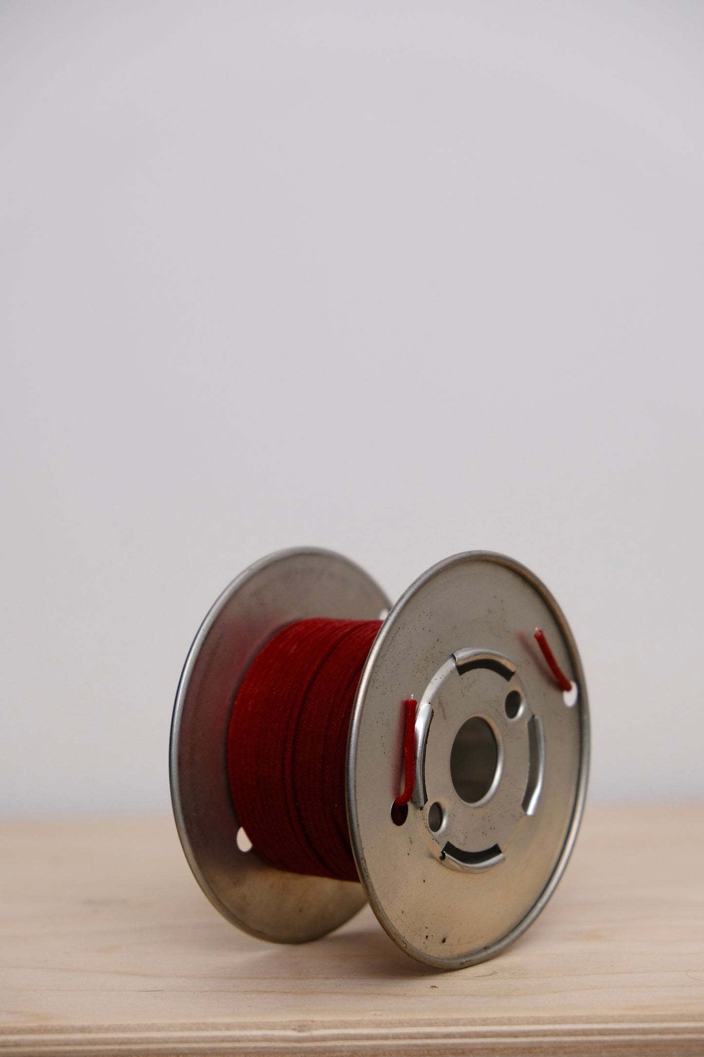 Vintage Style Solid Core Cloth Pushback Wire 50 ft. Red