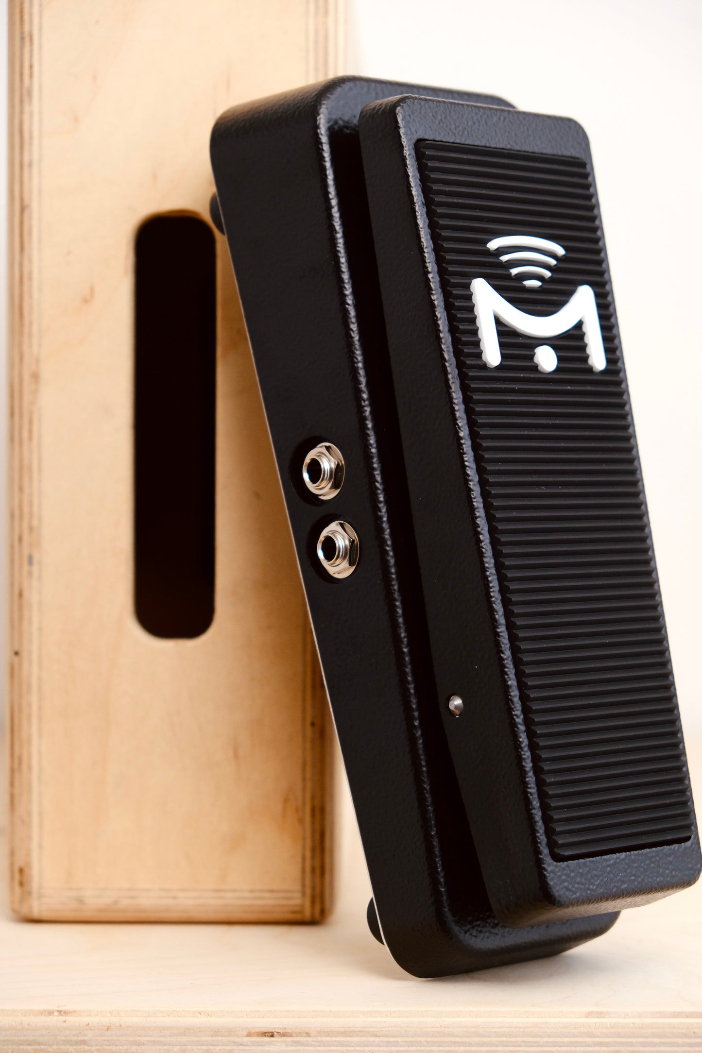 Mission Engineering SP1-RB Switching Expression Pedal with Toe Switch for Roland Boss
