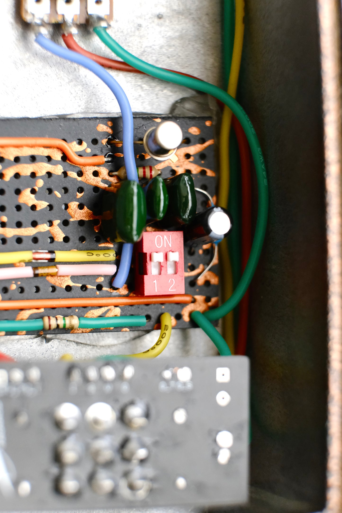 Kaisertronics Woody in Root Beer Hammertone