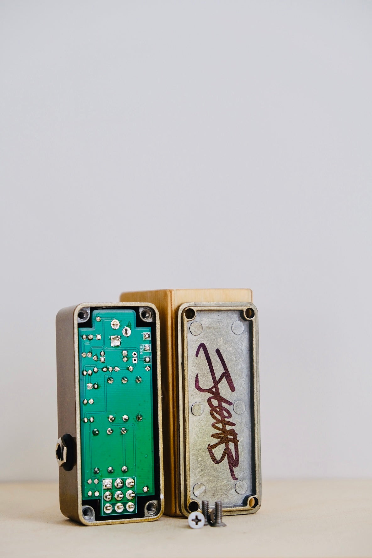 Mythos Pedals Au79 Golden Fleece Fuzz