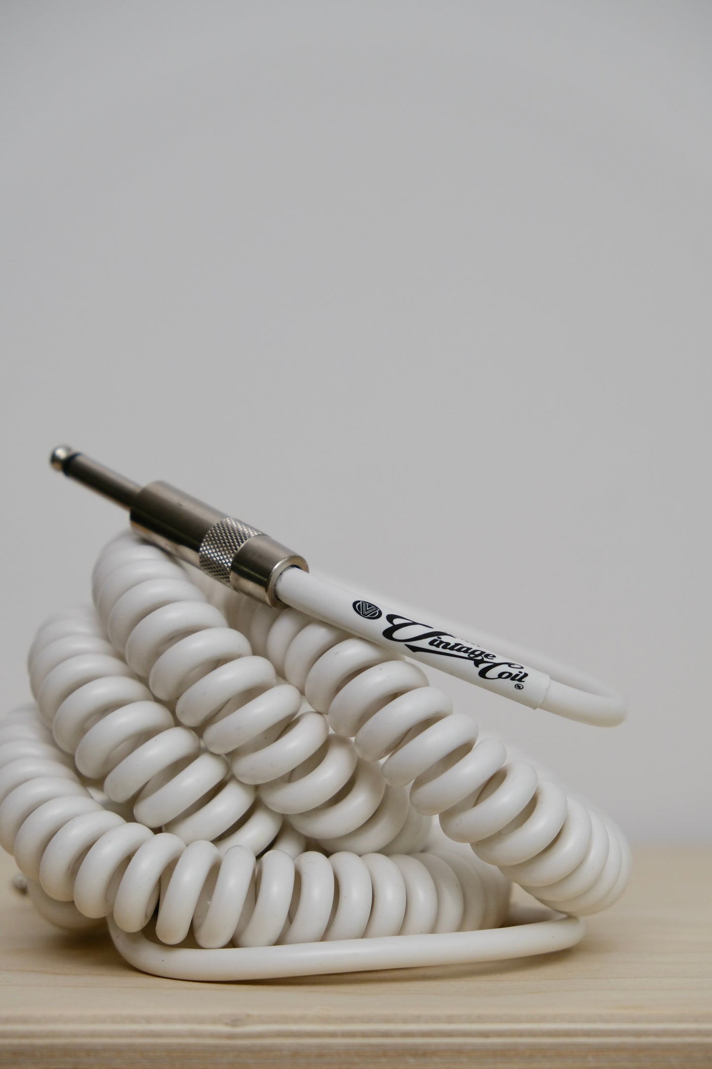 Voltage Cable Co. Vintage Coil Instrument Cable 25' - White Straight to Straight Plugs