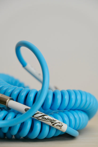 Voltage Cable Co. Vintage Coil Instrument Cable 25' - Electric Blue Straight to Straight Plugs