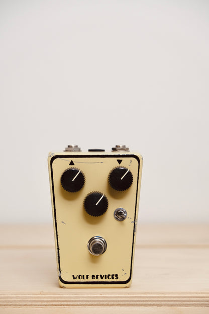 Wolf Devices Dual Fuzz Mini - Cream w/Black Knobs