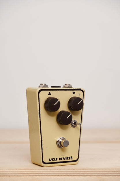 Wolf Devices Dual Fuzz Cream w/Brown Knobs