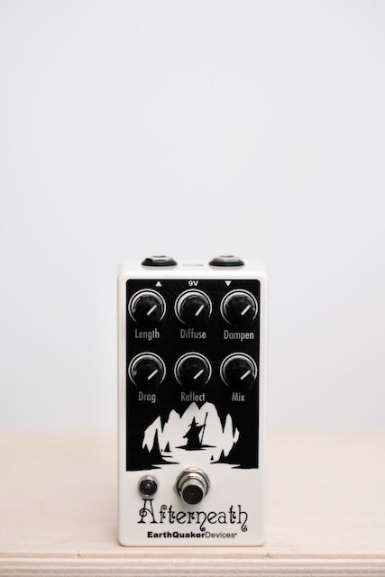 EarthQuaker Devices Afterneath V2