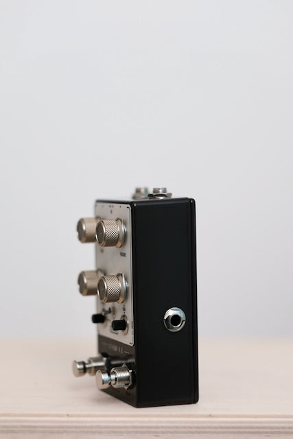 Antique V3 - Espresso/White