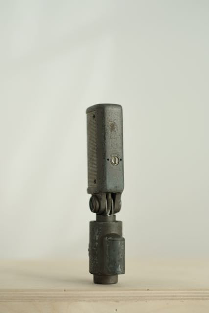 Shure Unitron Uni-Directional Mic Model 330