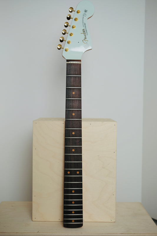 Fender Jazzmaster 62 RI Neck Rosewood with Sonic Blue
