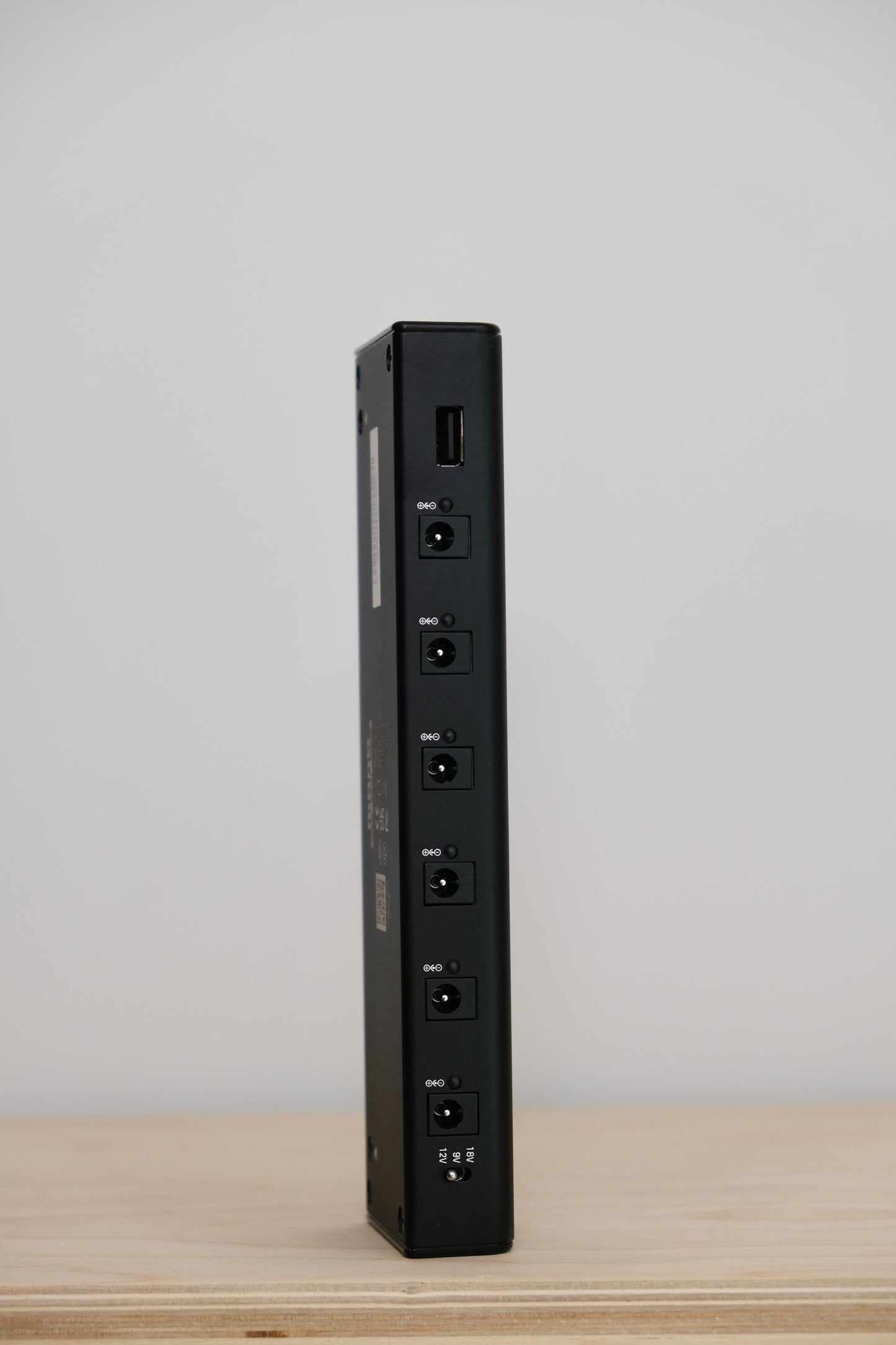 MONO Power Supply, Medium (US)