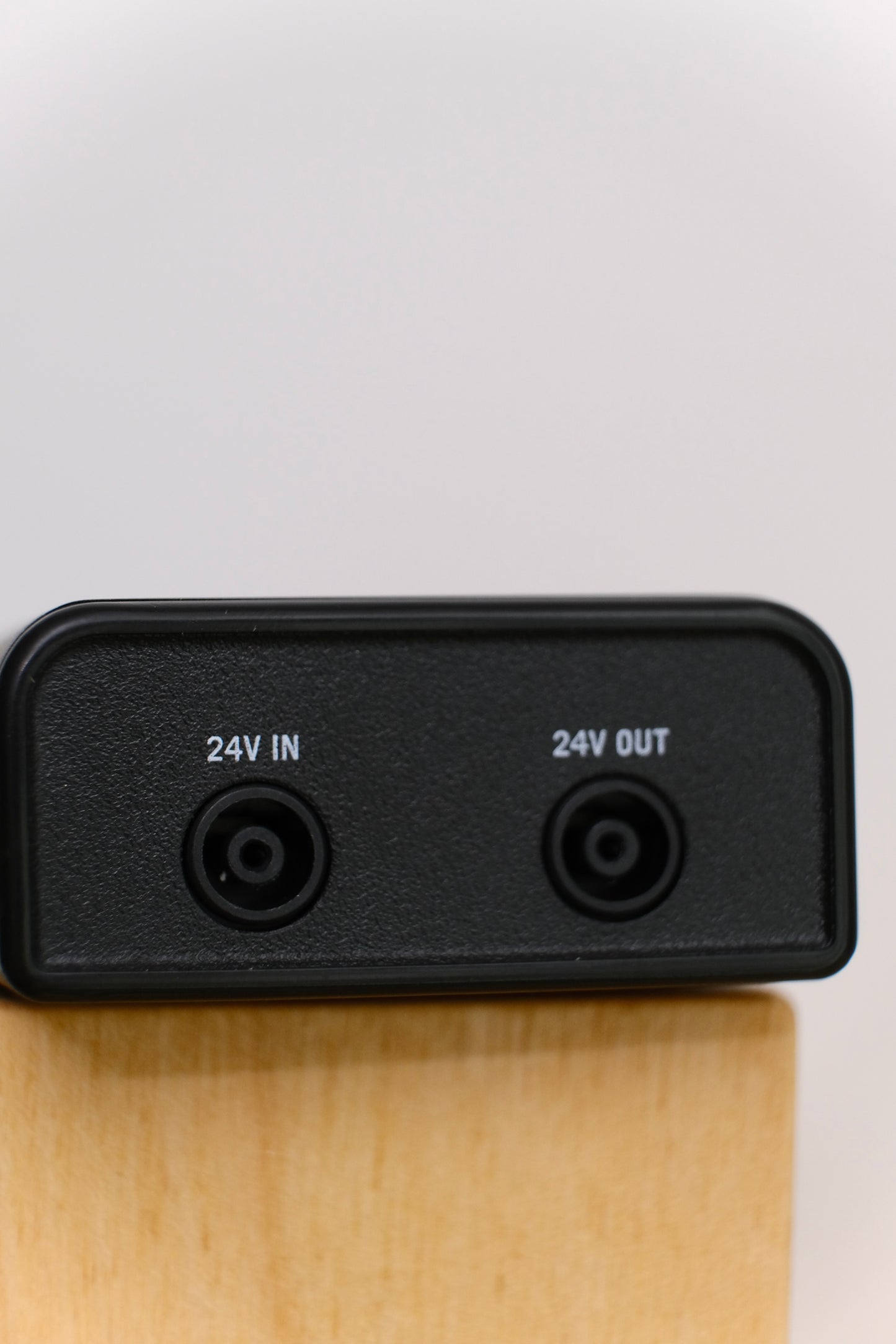 MONO Power Supply, Large (US)