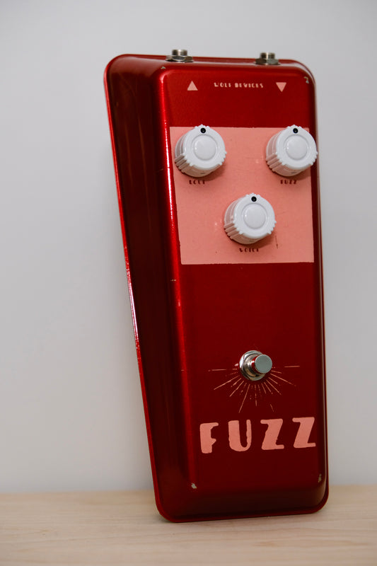 Wolf Devices Fuzz Mk 1.5 - Candy Red Apple