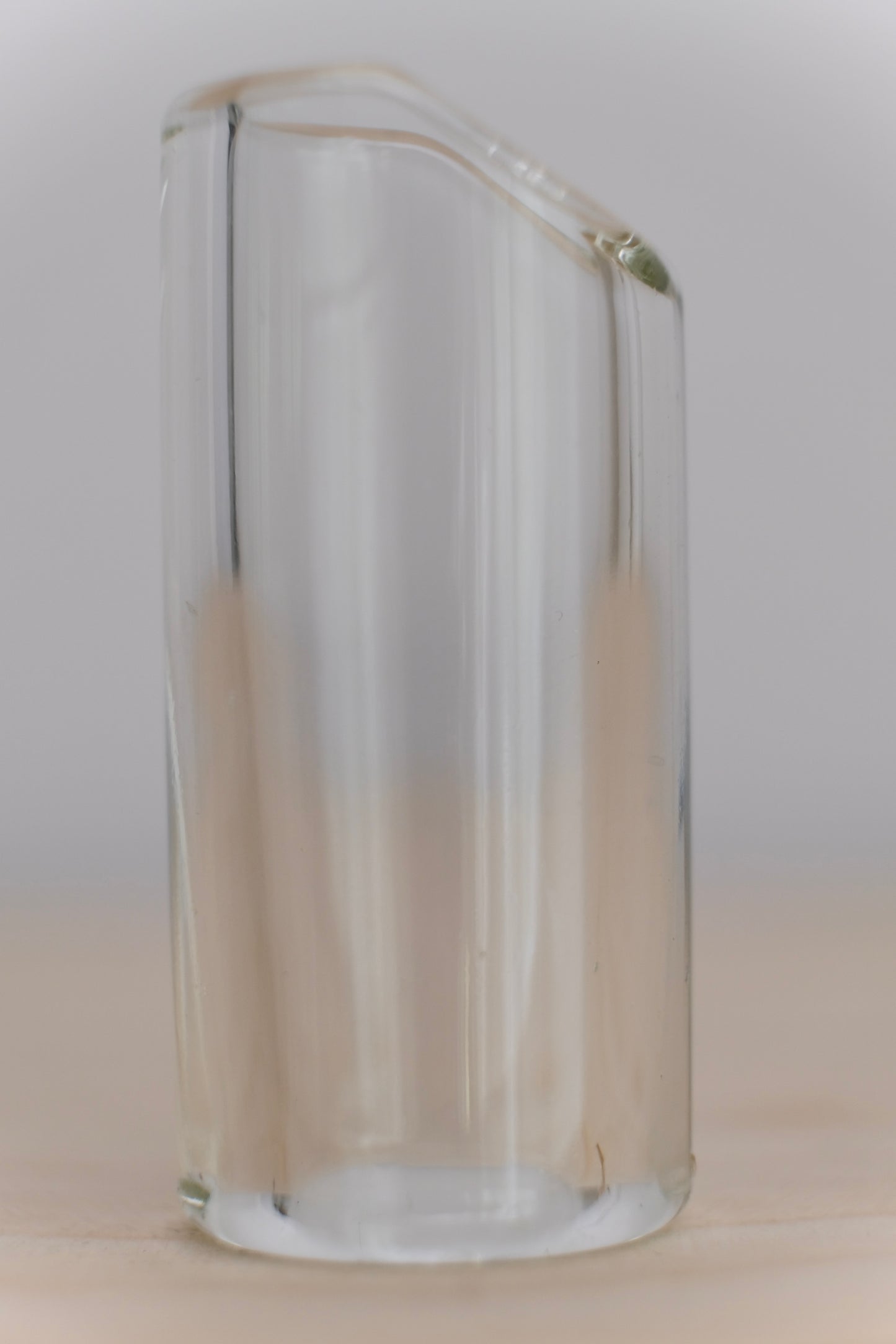 Moulded Medium Clear Glass Slide