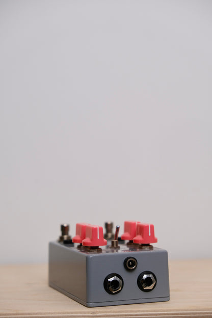 ama pedal AC Noises AMA Reverb w/Oscillator & Bit Crusher v.1 – STOMPBOX SUPPLY