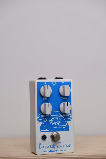 Earthquaker Devices Dispatch Master Delay & Reverb v3