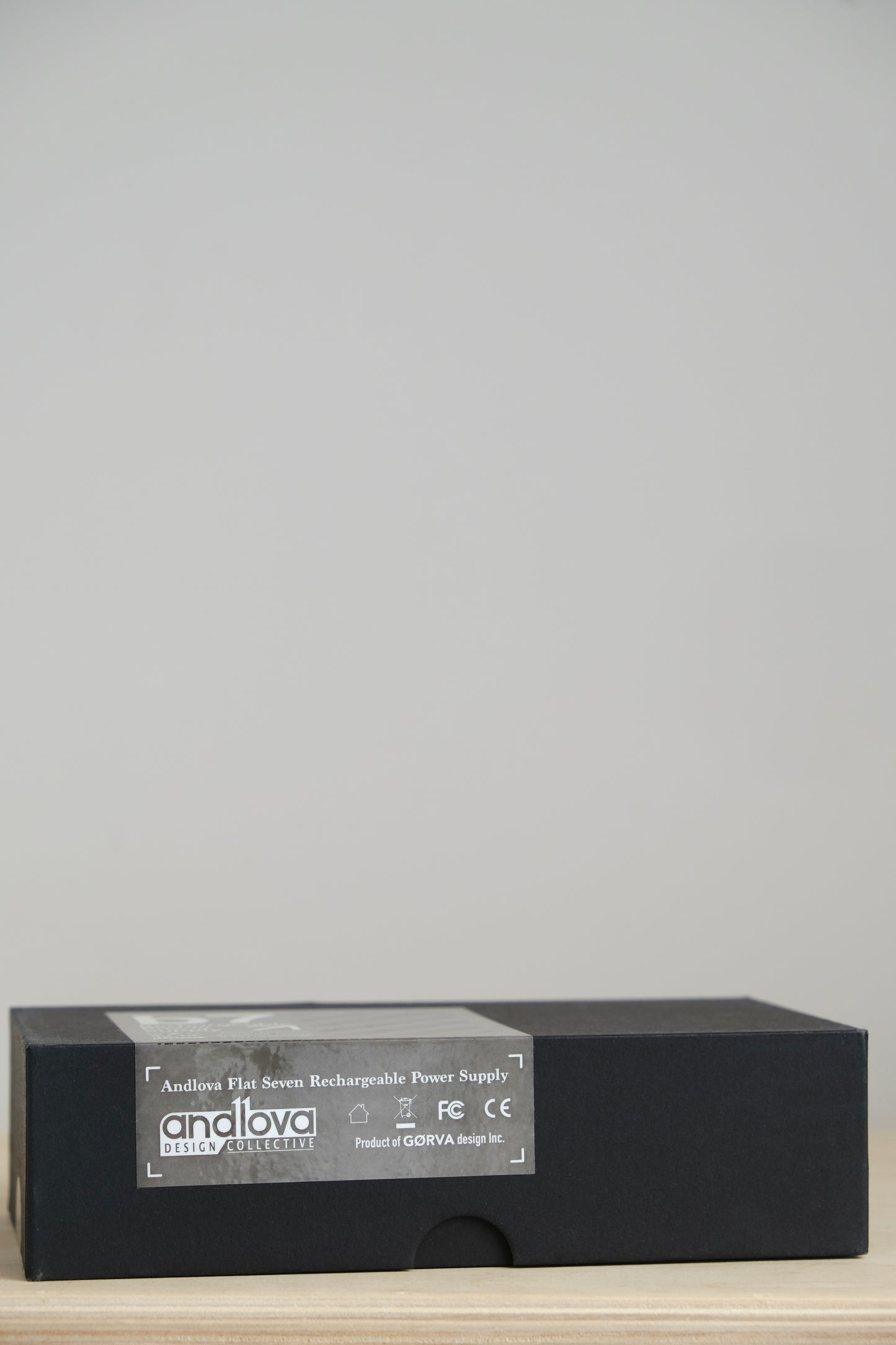 GORVA DESIGN Andlova Flat 7 Rechargeable Battery PSU