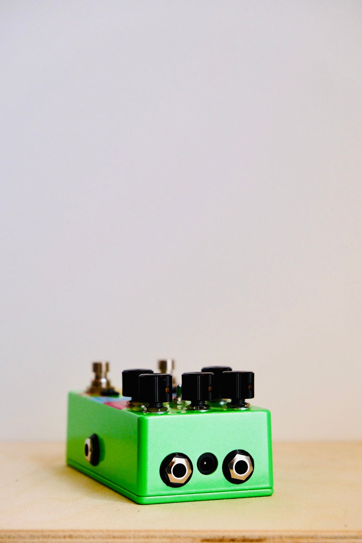 Walrus Audio Monument V2 Neon Series