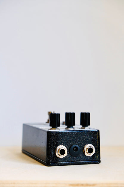 Earthquaker Devices Ghost Echo V2